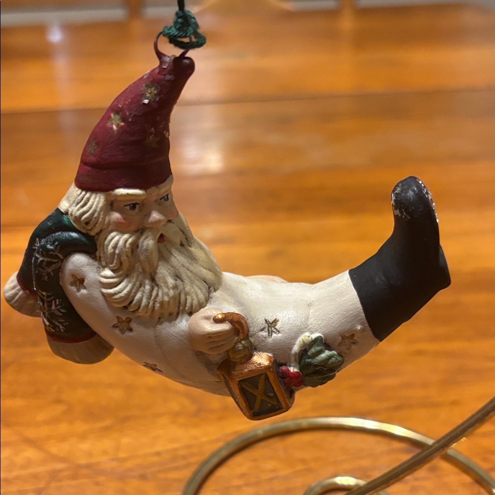1996 Walnut Ridge Collection chalk ware folk art crescent moon Santa ornament